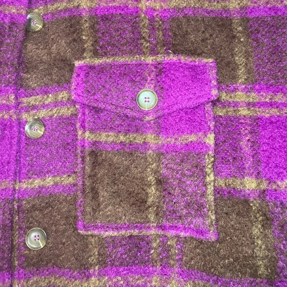 Good American Boyfriend Buffalo Plaid Shacket in Pop Thistle - Picture 9 of 14